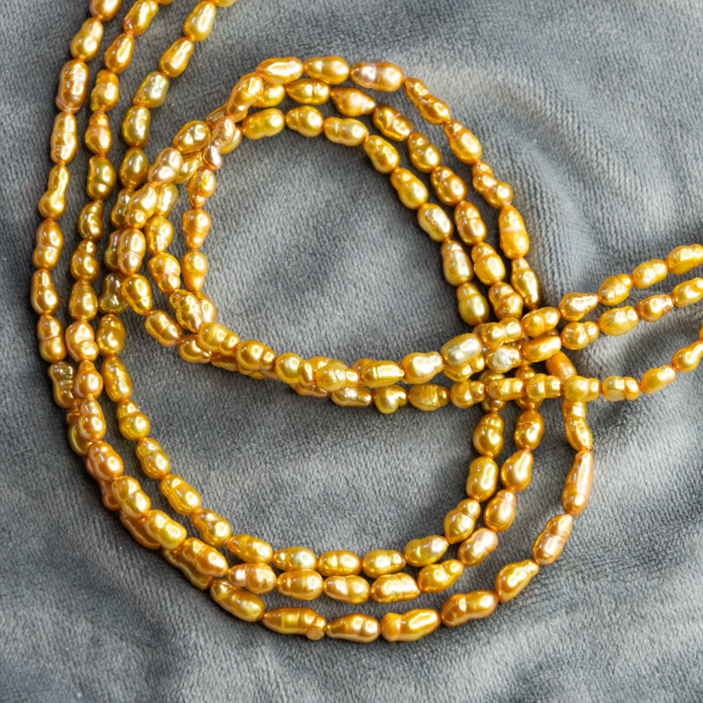 Top Luster Golden Keshi Choker