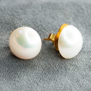 Top Luster White Mabe Earrings