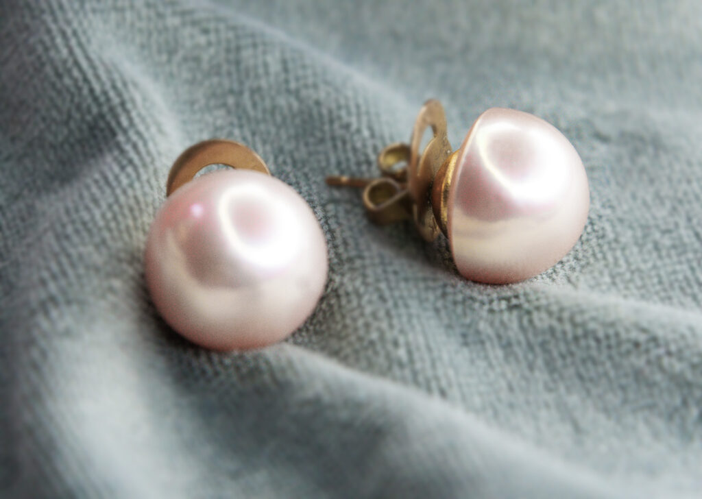 Top Luster Pink Mabe Earrings